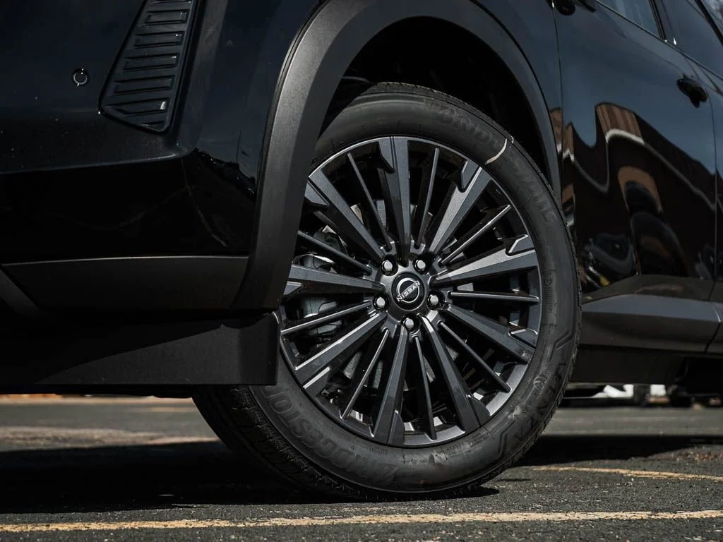 New 2026 Super Black Nissan SL image 6