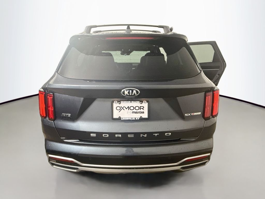 Used 2021 Gravity Grey Kia SX image 7