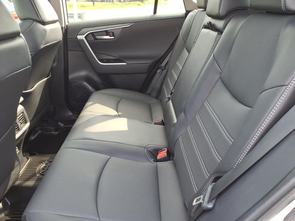 Used 2023 Wind Chill Pearl Toyota Limited image 13