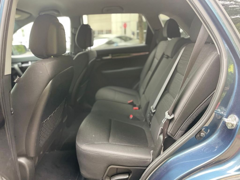 Used 2014 Wave Blue Kia LX image 19