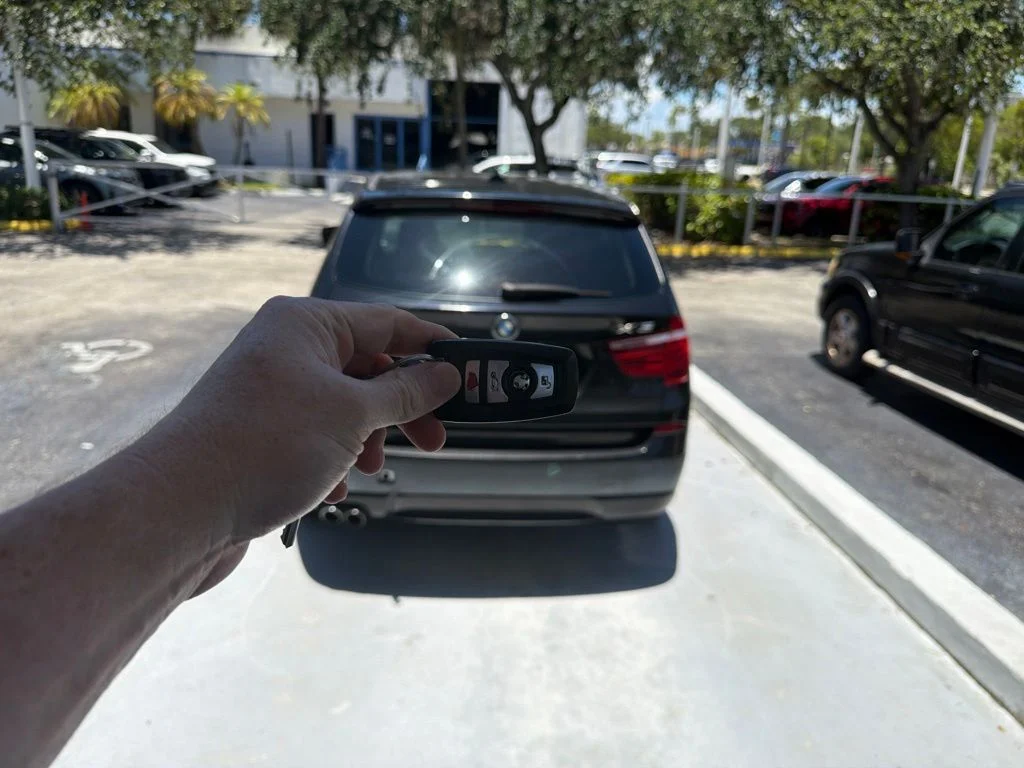 Used 2014 Black BMW xDrive28i image 6
