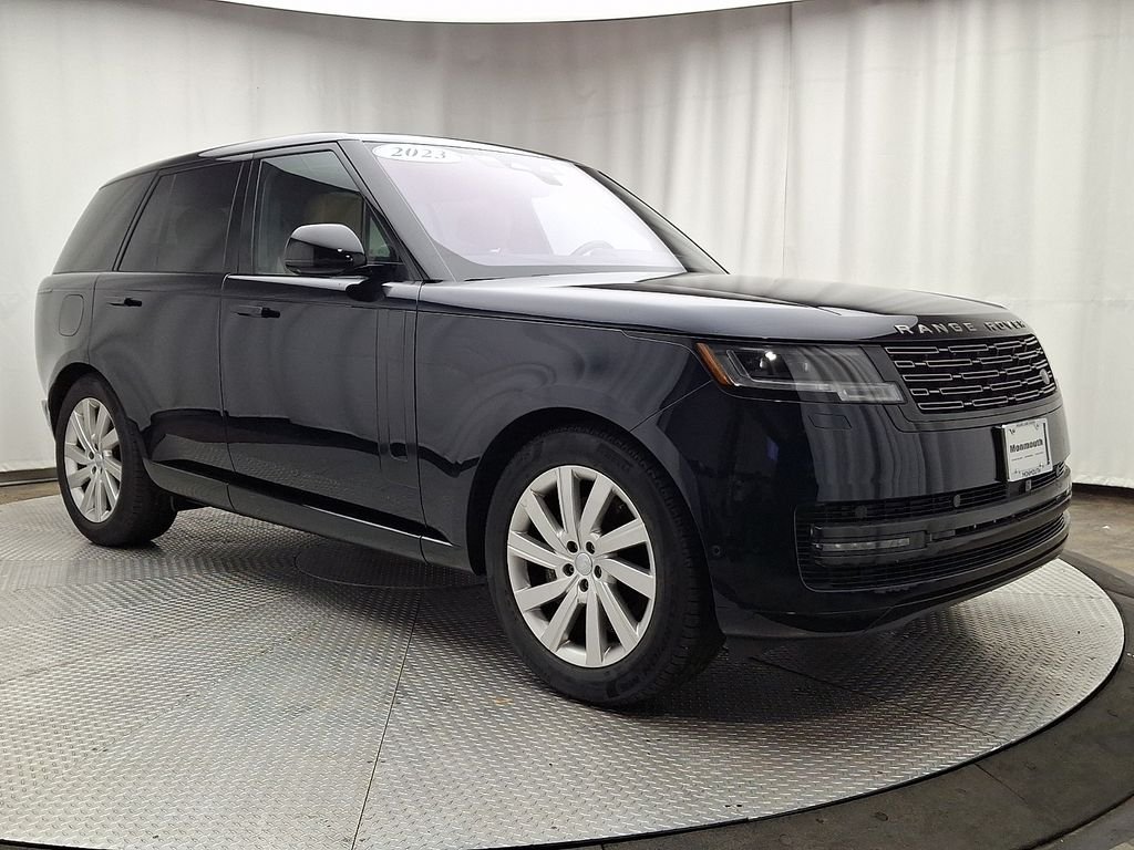 Certified Used 2023 Constellation Blue SV Bespoke Ult Met Gloss Land Rover SE image 3