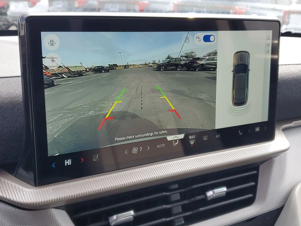 2026 Ford Explorer Active - Photo 15