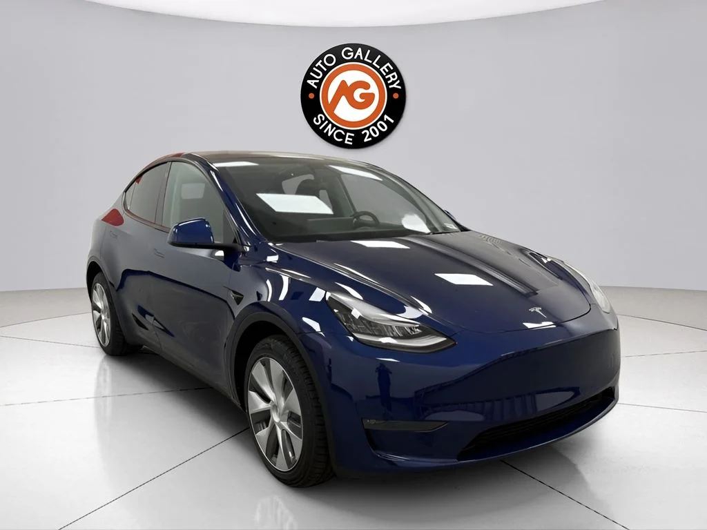 2023 Tesla Model Y Long Range Dual Motor All-Wheel Drive's photo
