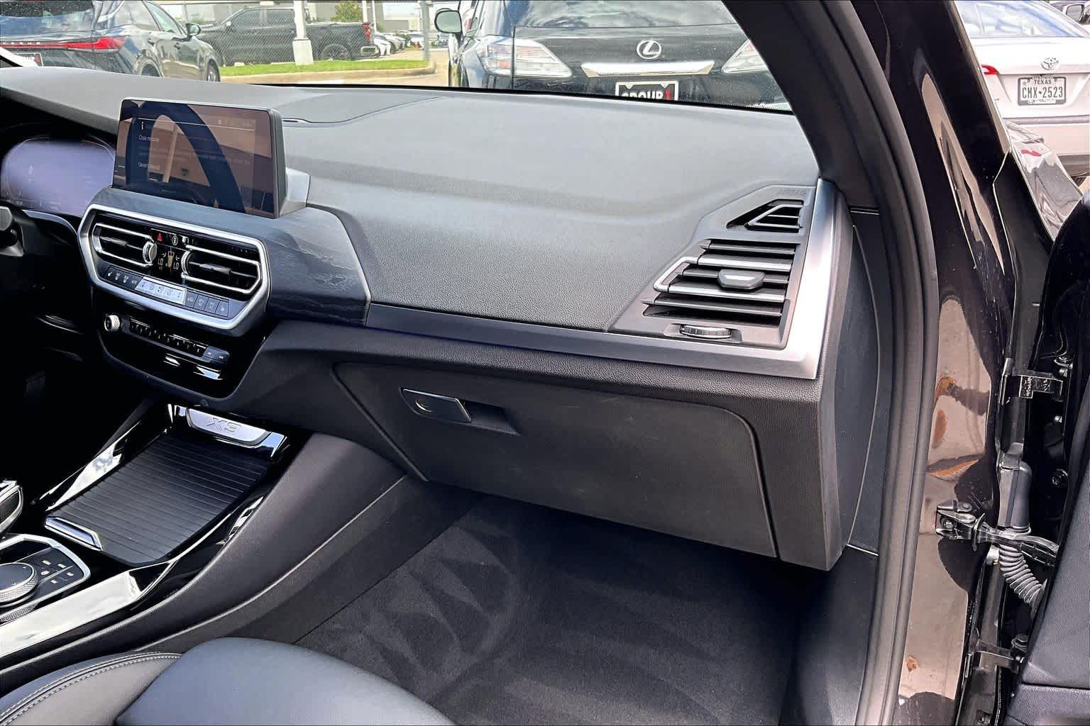 Used 2024 Dark Graphite Metallic BMW sDrive30i image 17