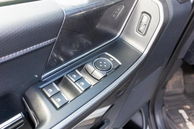 Used 2022 White Metallic Ford XLT image 14