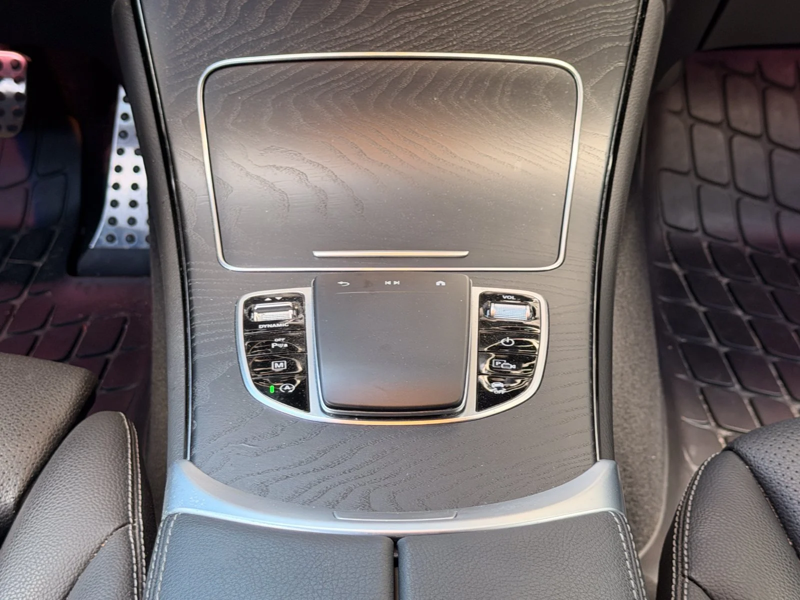 Used 2022 Selenite Gray Metallic Mercedes-Benz GLC 300 image 20