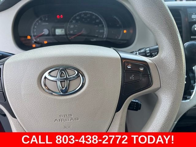 Used 2014 Red Toyota LE image 16