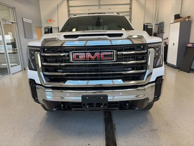 2026 GMC Sierra 3500HD SLT - Photo 7