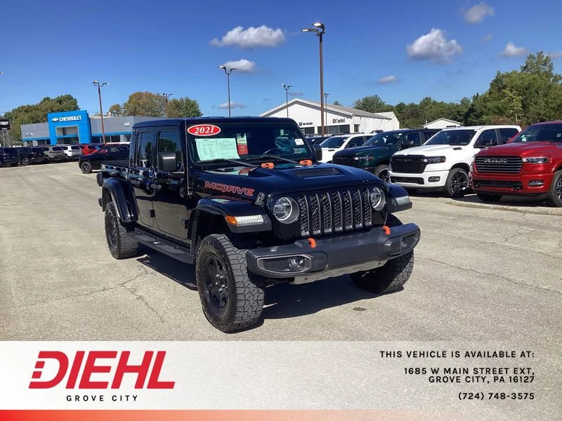 Used 2021 Black Jeep Mojave image 1