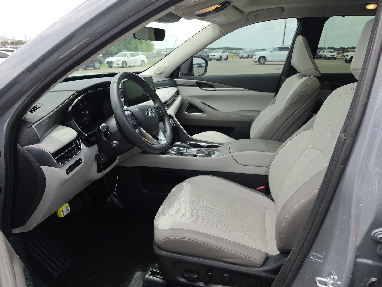 Certified Used 2026 Gray INFINITI LUXE image 13