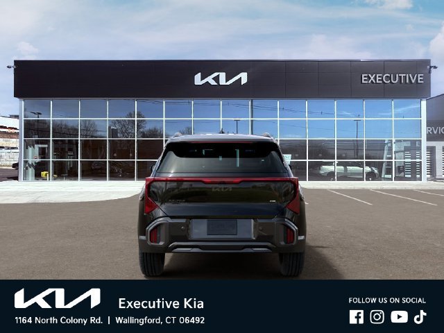 New 2027 Black Kia X-Line S image 5