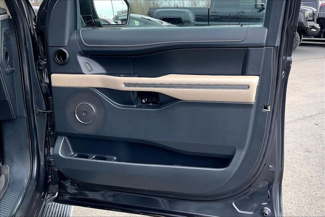 2022 Ford Expedition XLT - Photo 30
