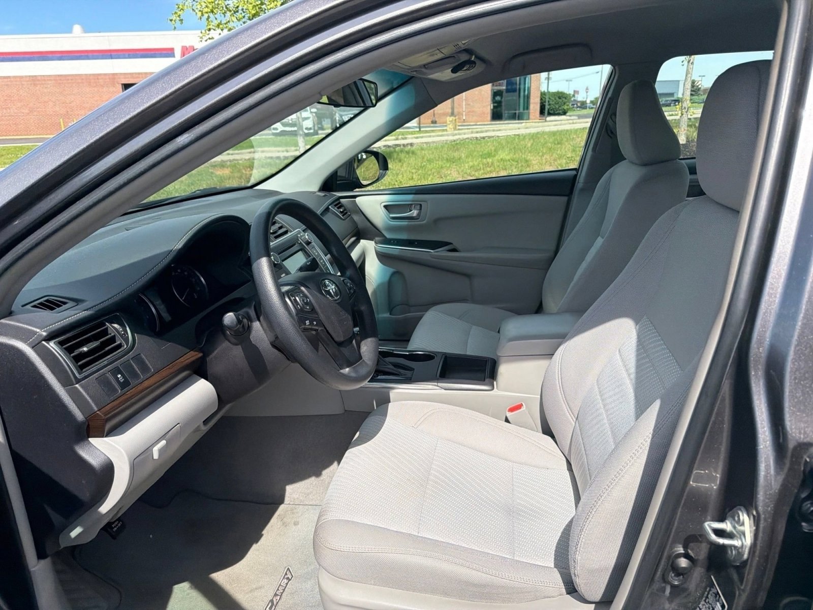 Used 2016 Predawn Gray Mica Toyota LE image 13