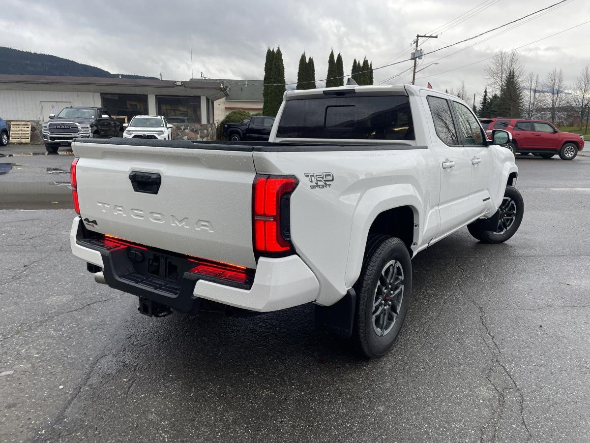 2025 Toyota Tacoma Base photo 4