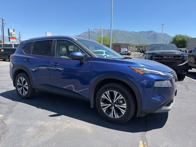 Used 2023 Caspian Blue Metallic Nissan SV image 3