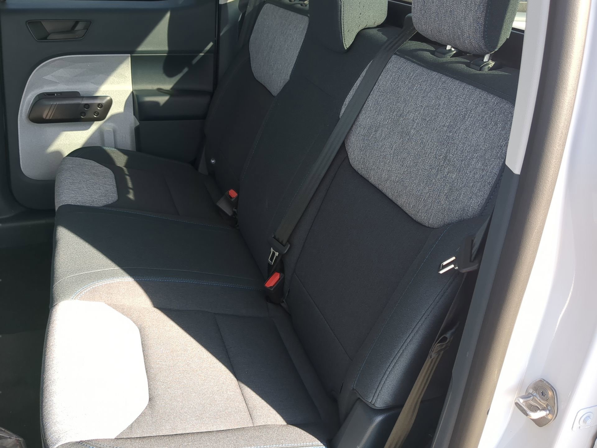 New 2026 Oxford White Ford XLT image 44