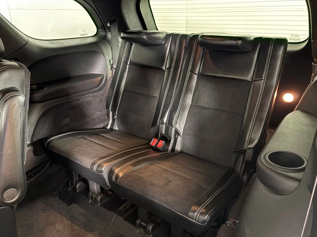 Used 2015 Black Dodge SXT image 36