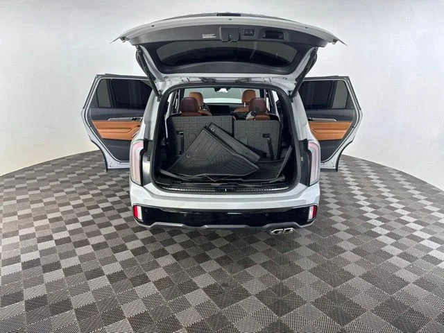 Used 2024 Gray Kia SX-Prestige X-Line image 19