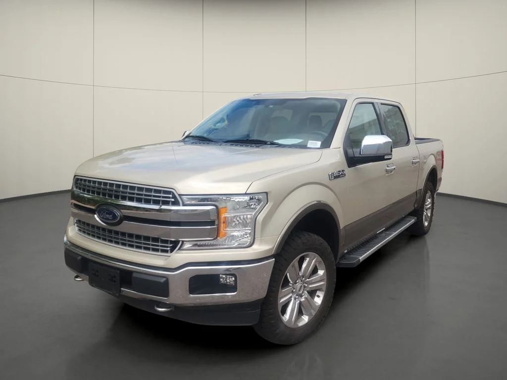Used 2018 Silver Ford Lariat image 3