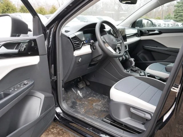 New 2026 Black Volkswagen 1.5T S image 7