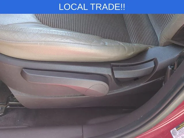 Used 2013 Red Hyundai GLS image 17