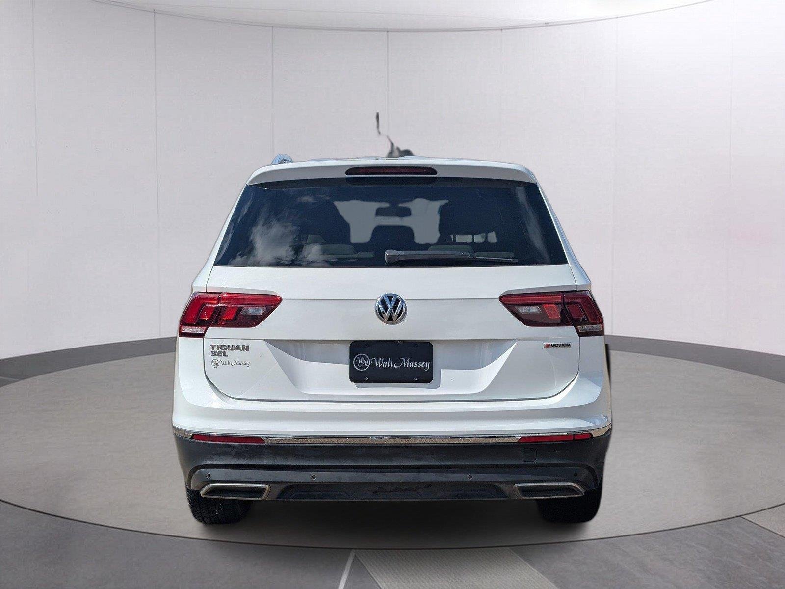 Used 2019 Pure White Volkswagen SEL image 4