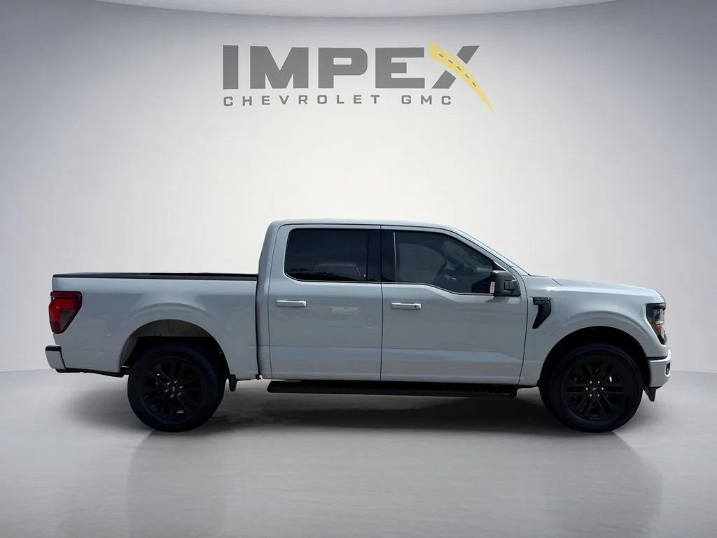 Used 2024 Gray Ford XLT image 6
