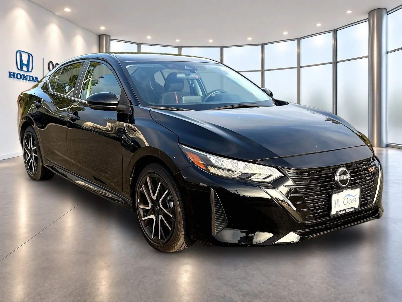 Used 2025 Super Black Nissan SR image 3