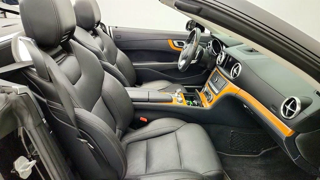 Used 2017 Black Mercedes-Benz SL 550 Roadster w/ Driver Assistance Pkg & MAGIC SKY CONTROL image 22