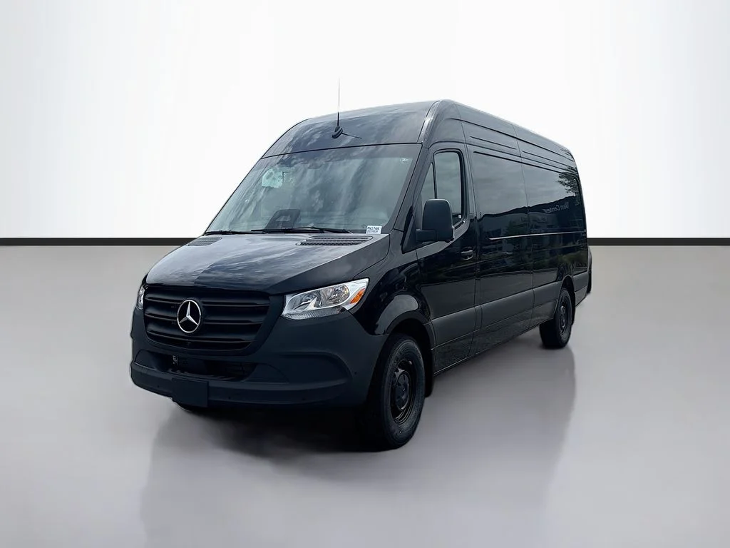 New 2026  Mercedes-Benz Cargo 170 WB image 7