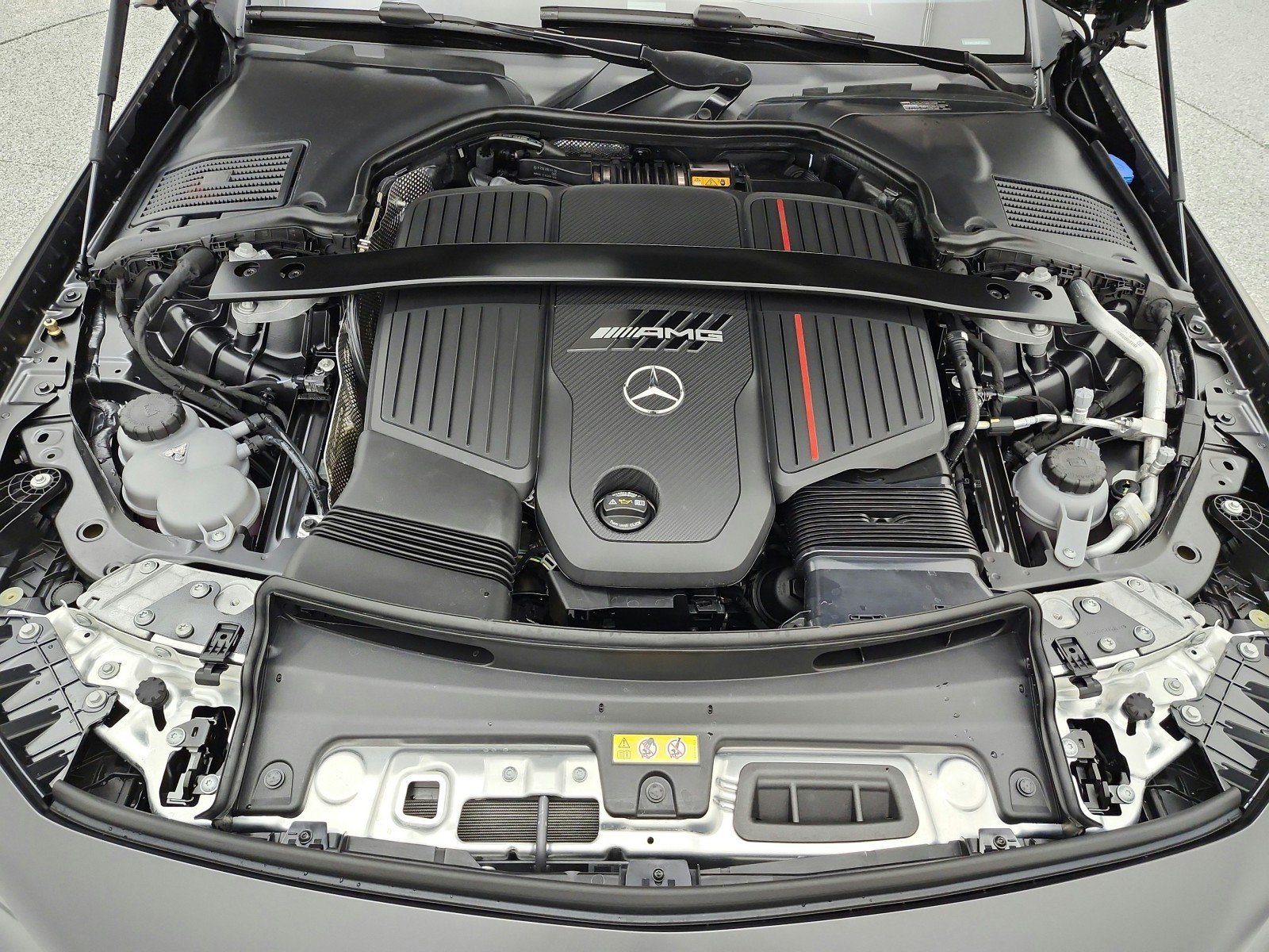 New 2027 MANUFAKTUR exclusive graphite grey magno Mercedes-Benz AMG® CLE 53 4MATIC+ Coupe image 11