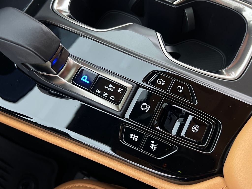 2025 Lexus NX 350 - Photo 24