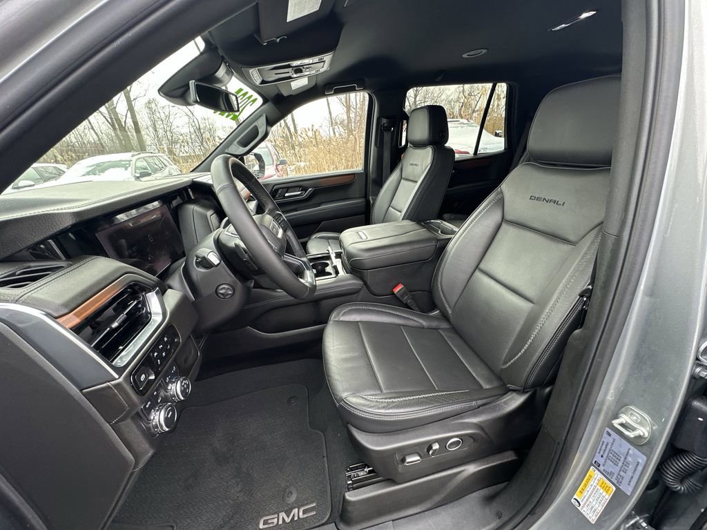 2025 GMC YUKON - Image 15