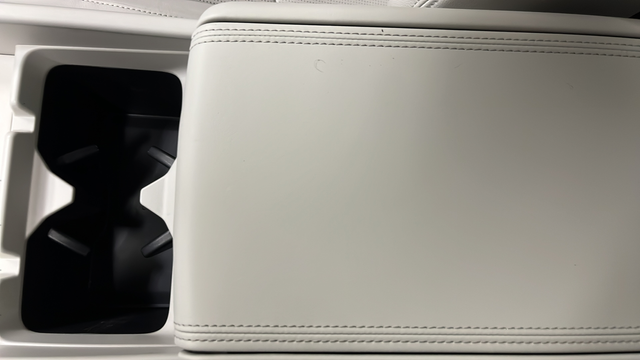 Used 2025 Serenity White Hyundai Limited image 20