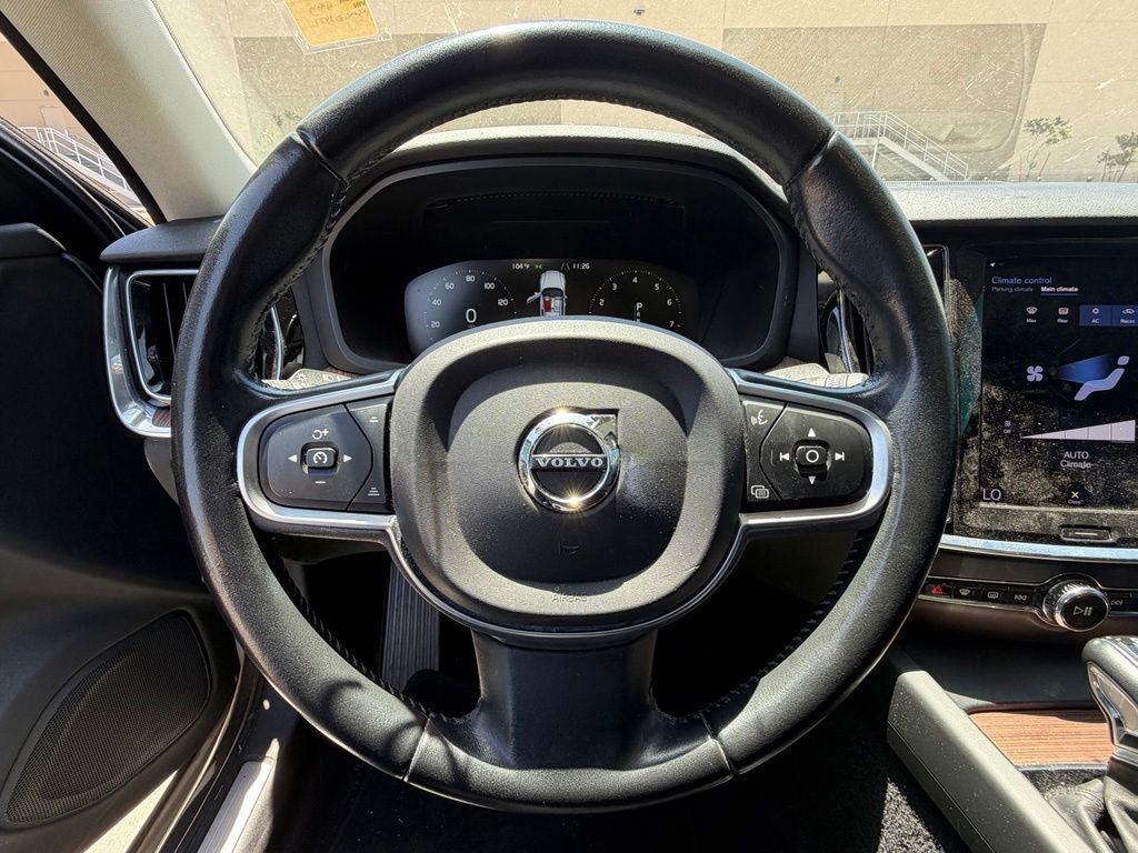 Used 2021 Gray Volvo T5 Momentum image 14
