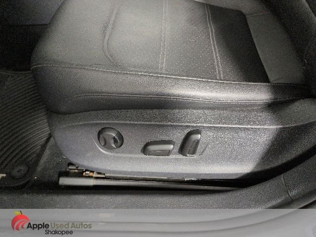 Used 2013 Silver Volkswagen 2.5 SE image 12
