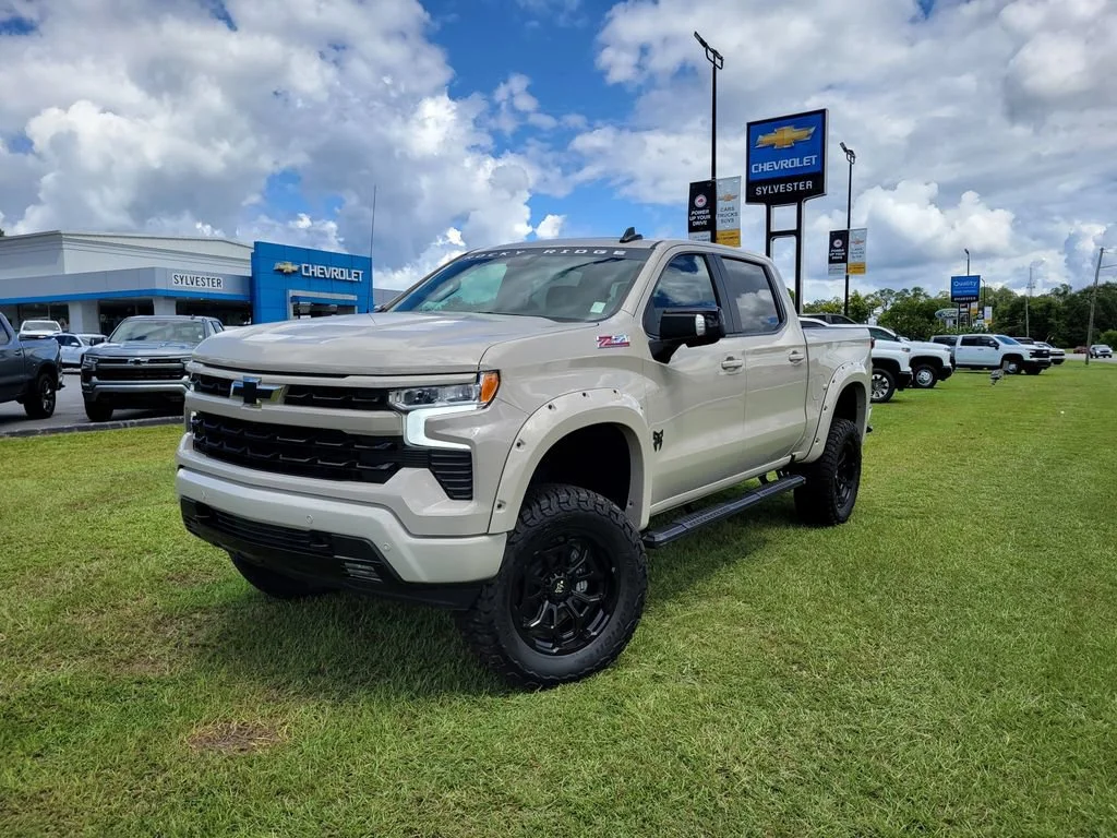 New 2026 White Sands Chevrolet RST image 2
