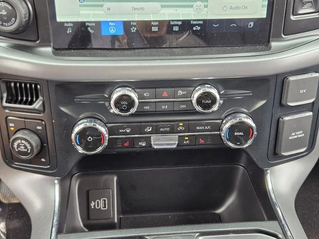 New 2026 Oxford White Ford XLT image 33