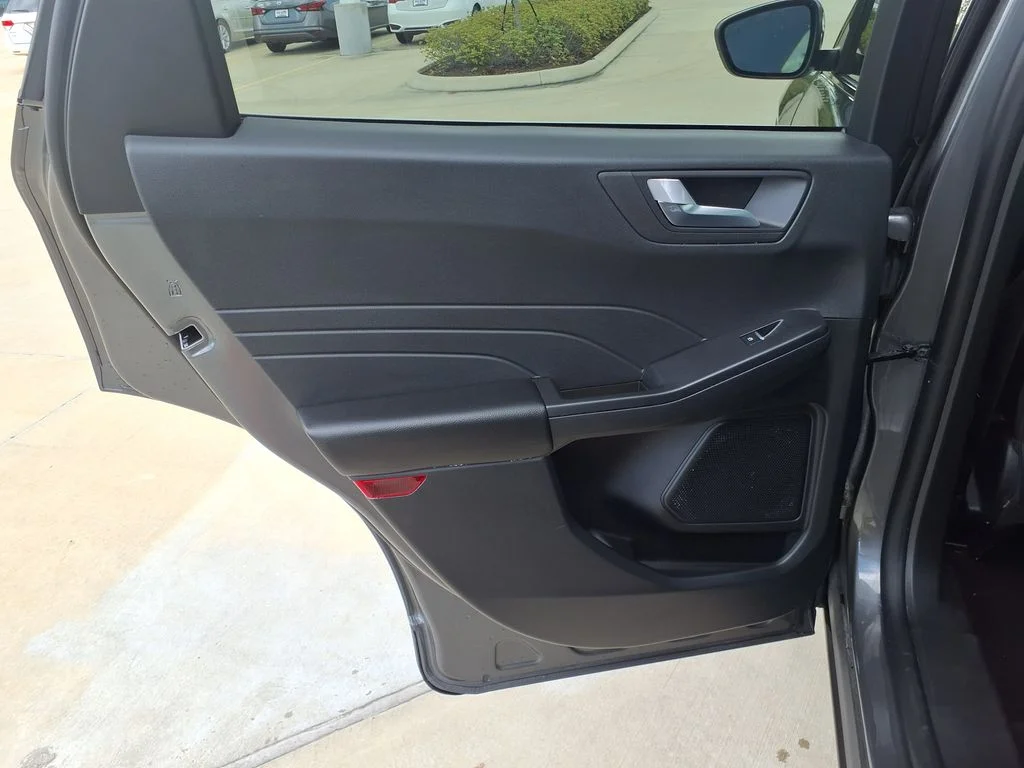 Used 2025 Gray Ford Platinum image 16