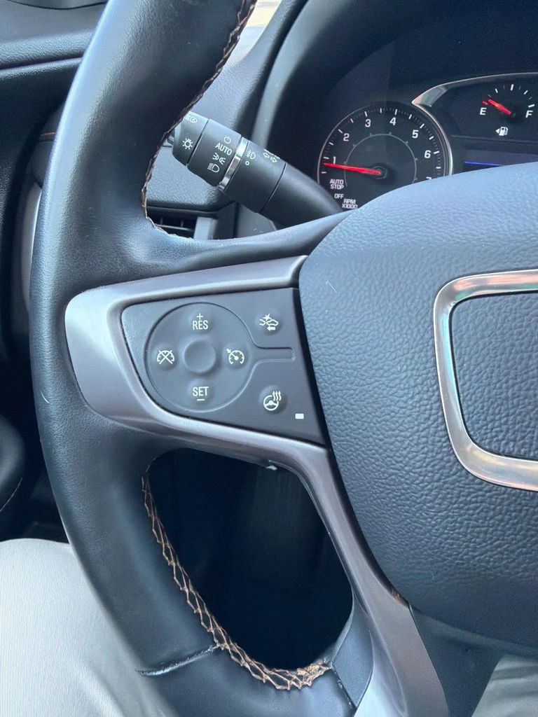 Used 2024 Summit White GMC AT4 image 20