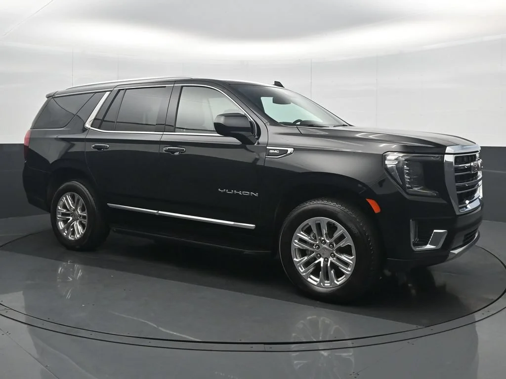 Used 2024 Black GMC SLT image 8