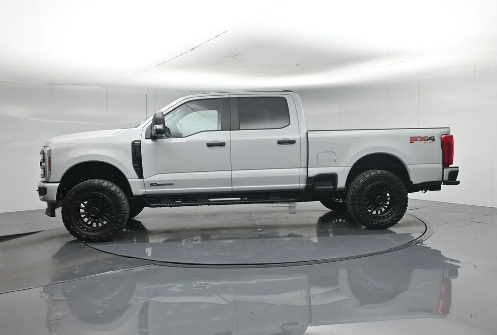 New 2026 Avalanche Ford XL image 28