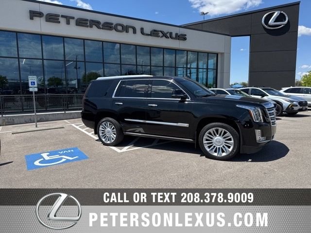 2018 Cadillac Escalade AWD Platinum's photo