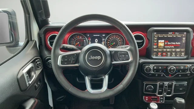 Used 2023 White Jeep Rubicon image 10