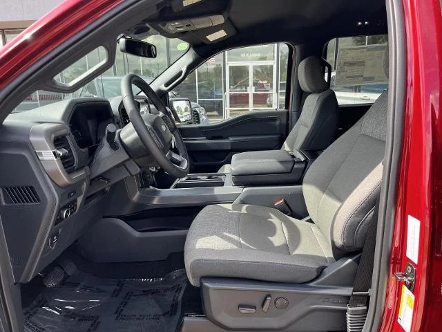New 2026 Ruby Red Metallic Tinted Clearcoat Ford XLT image 19
