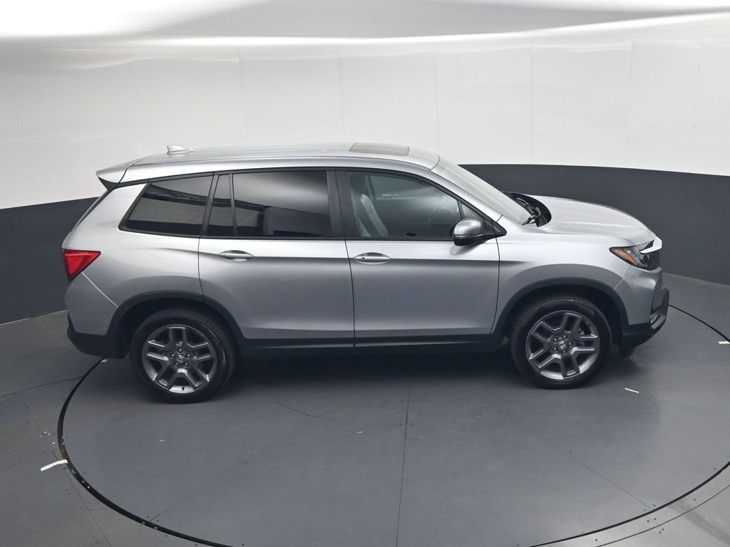 Used 2023  Honda EX-L image 29