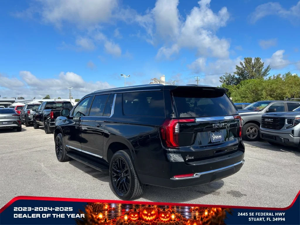 New 2026 Onyx Black GMC Elevation image 5