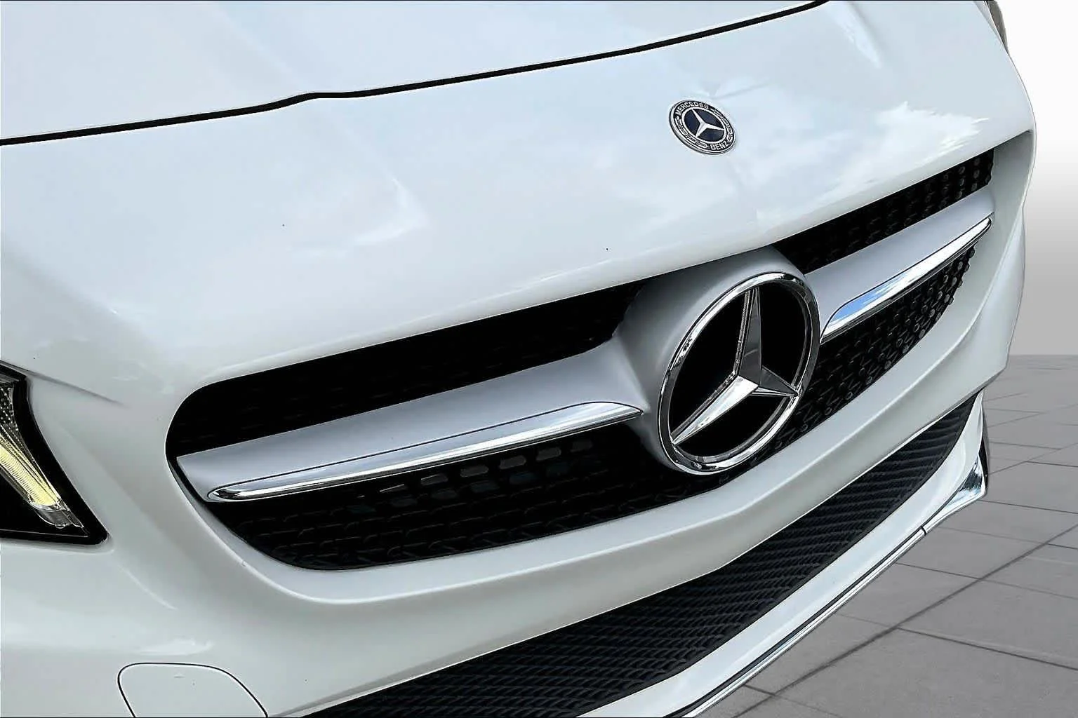 Used 2019 Polar White Mercedes-Benz CLA 250 image 29