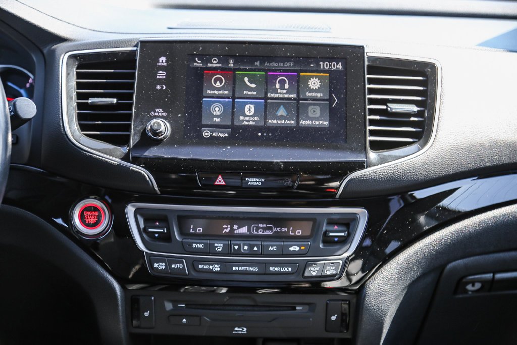 Used 2019 Modern Steel Metallic Honda Touring image 13